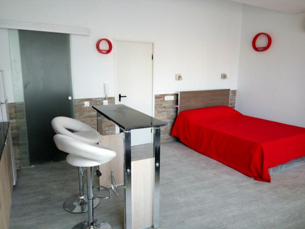 Apartamentos Bcntourism 피네다데마르 외부 사진