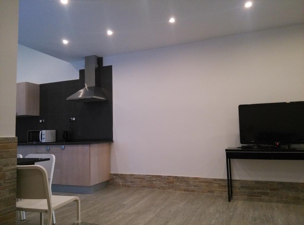Apartamentos Bcntourism 피네다데마르 외부 사진
