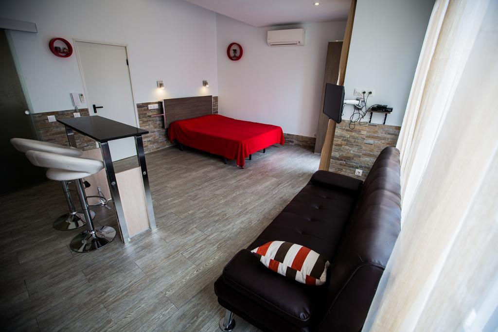 Apartamentos Bcntourism 피네다데마르 외부 사진