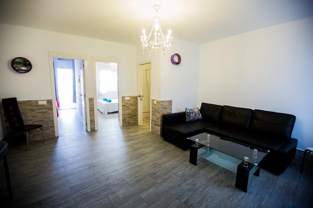 Apartamentos Bcntourism 피네다데마르 외부 사진