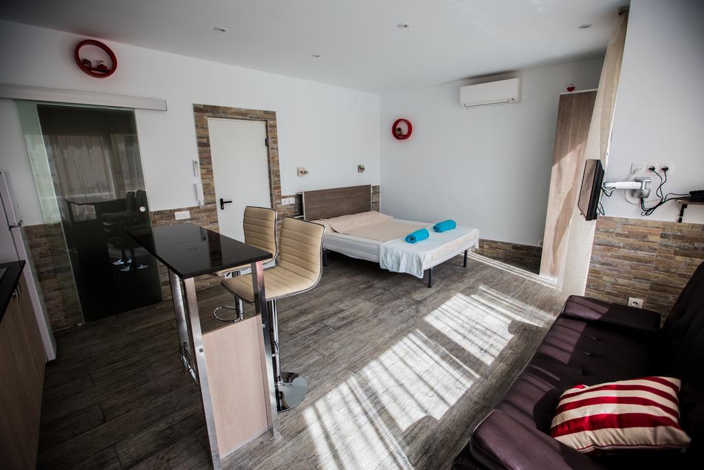 Apartamentos Bcntourism 피네다데마르 외부 사진